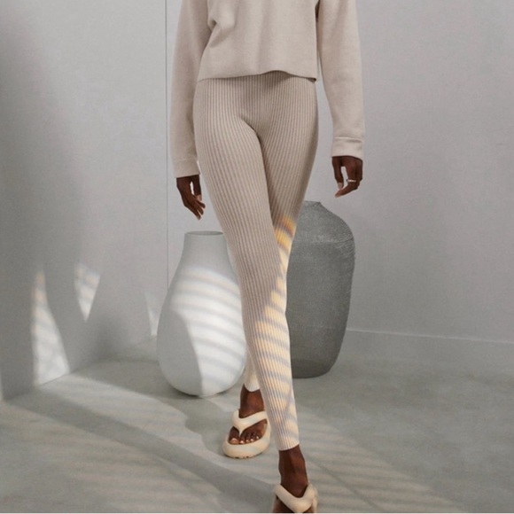 LUNYA Cozy, cotton silk rib leggings in cream color Size Large BRAND NEW IN BAG - Picture 2 of 4